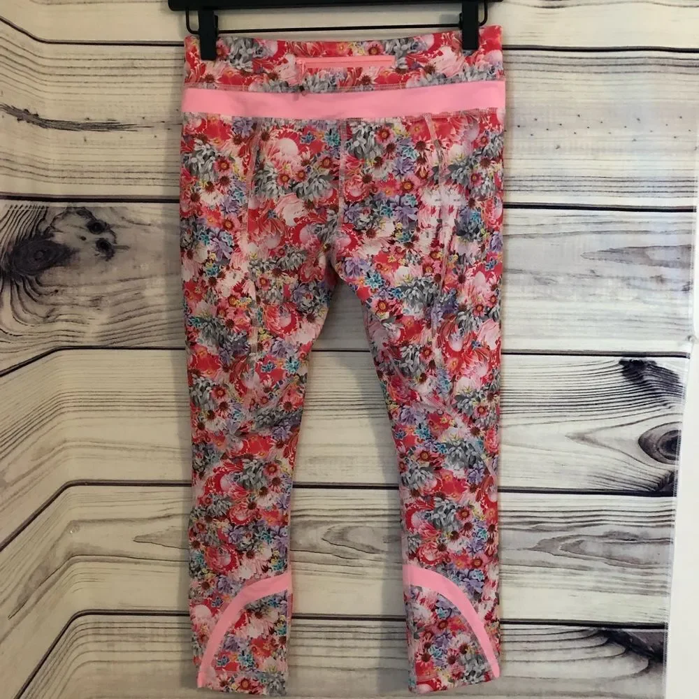LULULEMON Inspire Crop Pink Floral Leggings Size 4